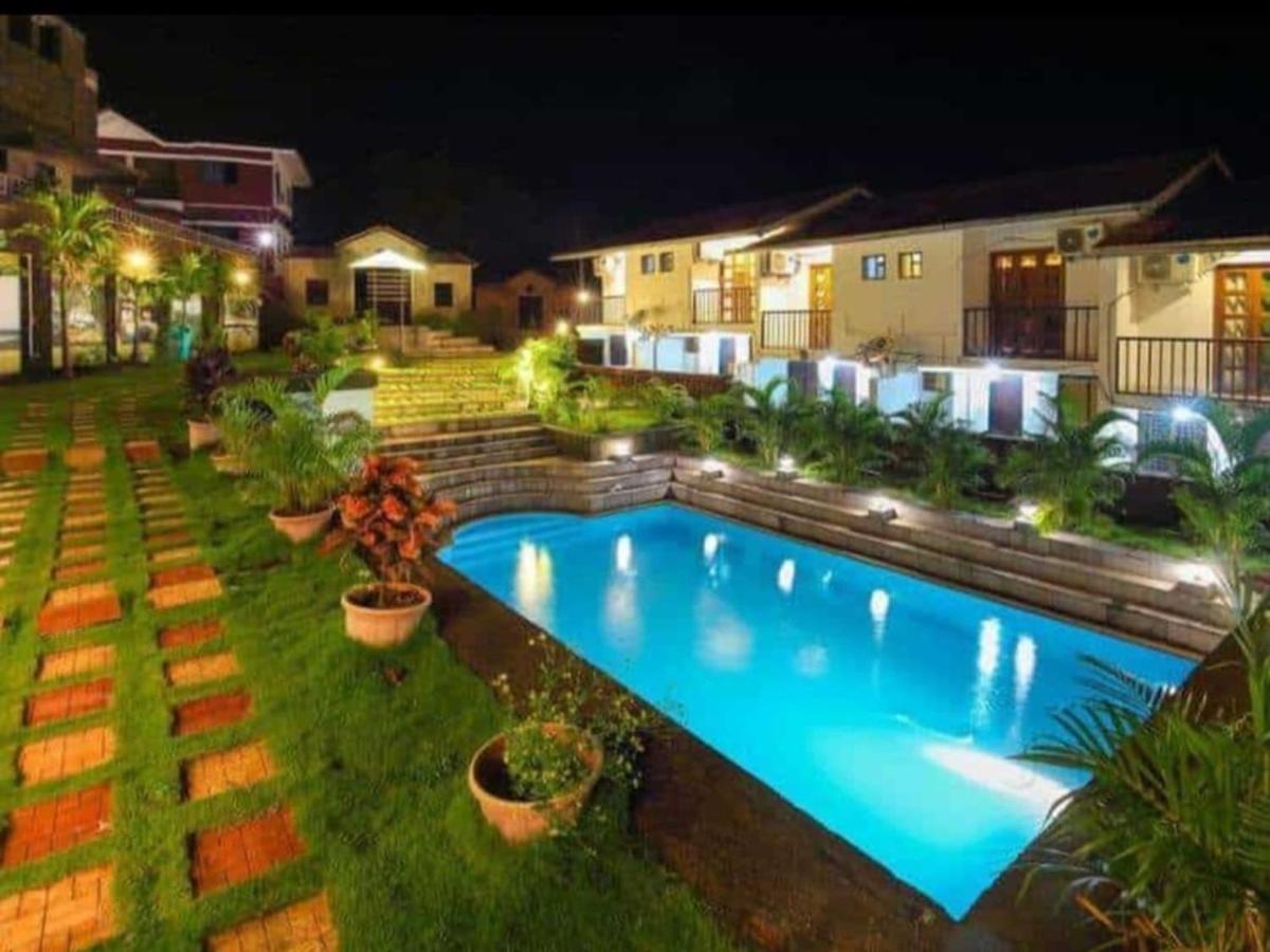 Hotel Wada Chirebandi Gimvi Esterno foto