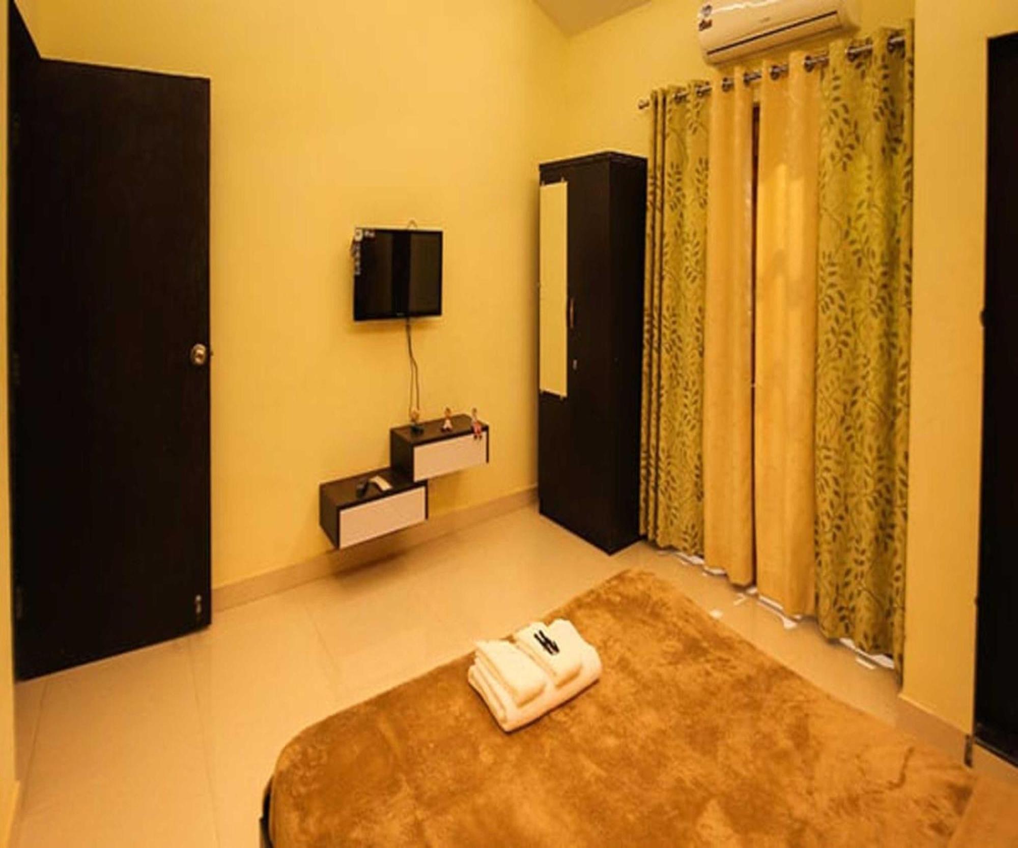 Hotel Wada Chirebandi Gimvi Esterno foto